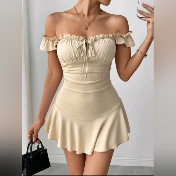 Summer New Fashion Sweet Ruched Sleeve, Front V-Neck Tie, Waist Pleated, Flounce - Picture 1 of 5